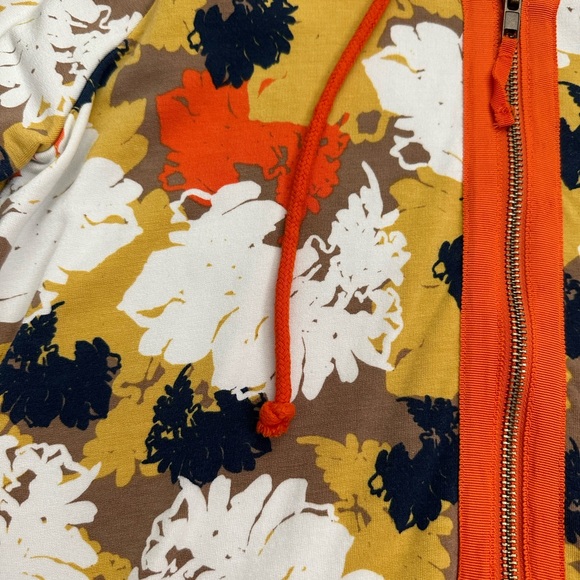 Evy’s Tree Hallie M - Picture 4 of 5